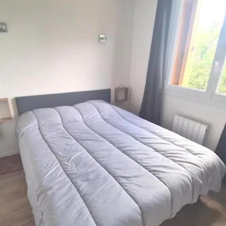 Sunny And Renovated Flat In Secure Residence 라 가렌느-콜롱브 외부 사진